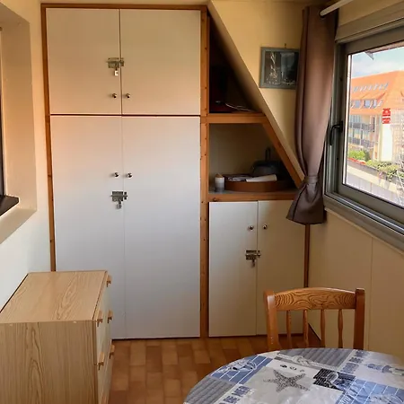 2 Pieces Pres Avec Parking Privatif - Fr-1-712-94 Villers-sur-Mer